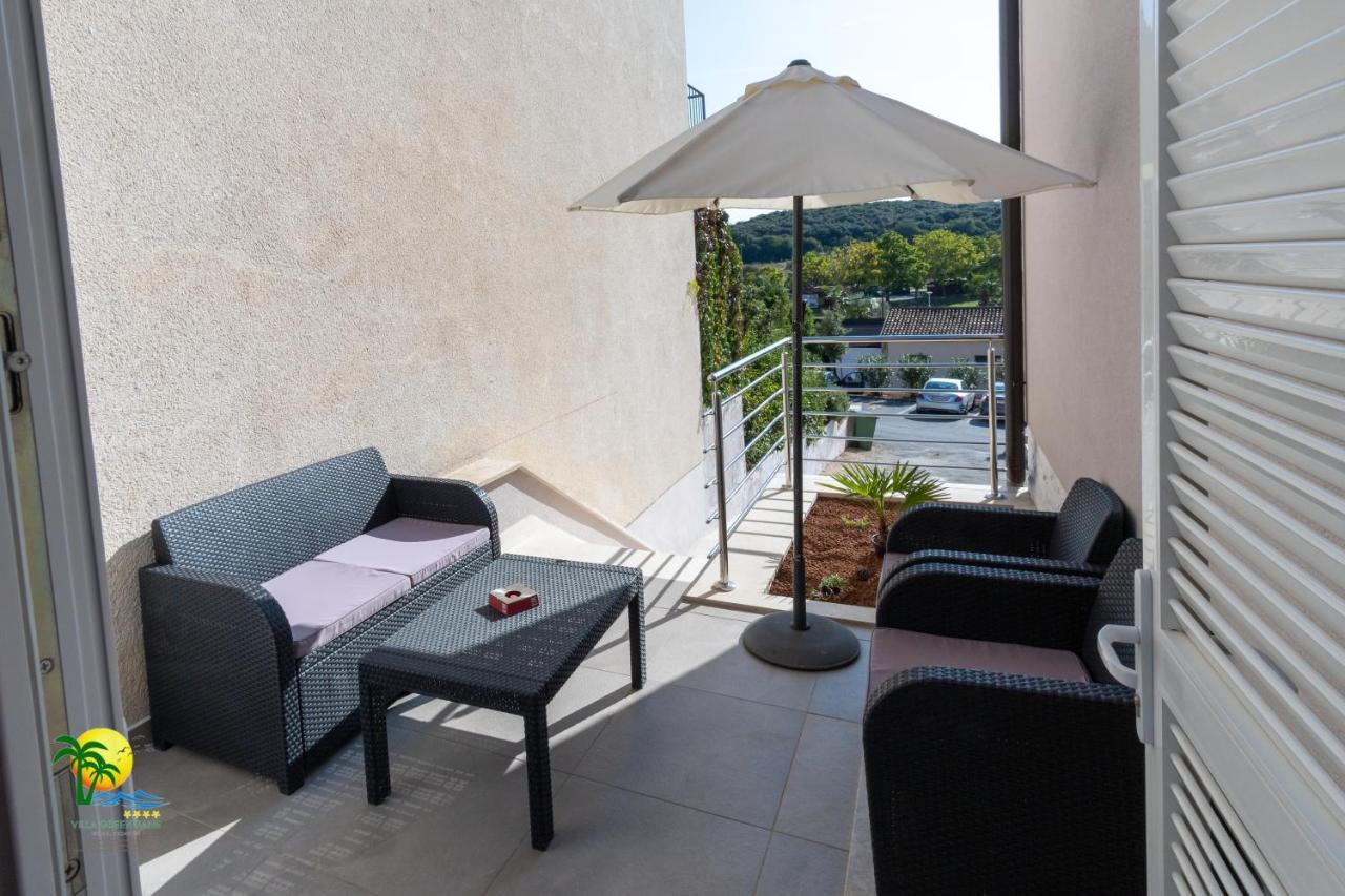 Villa Green Palm Vrsar Exterior photo