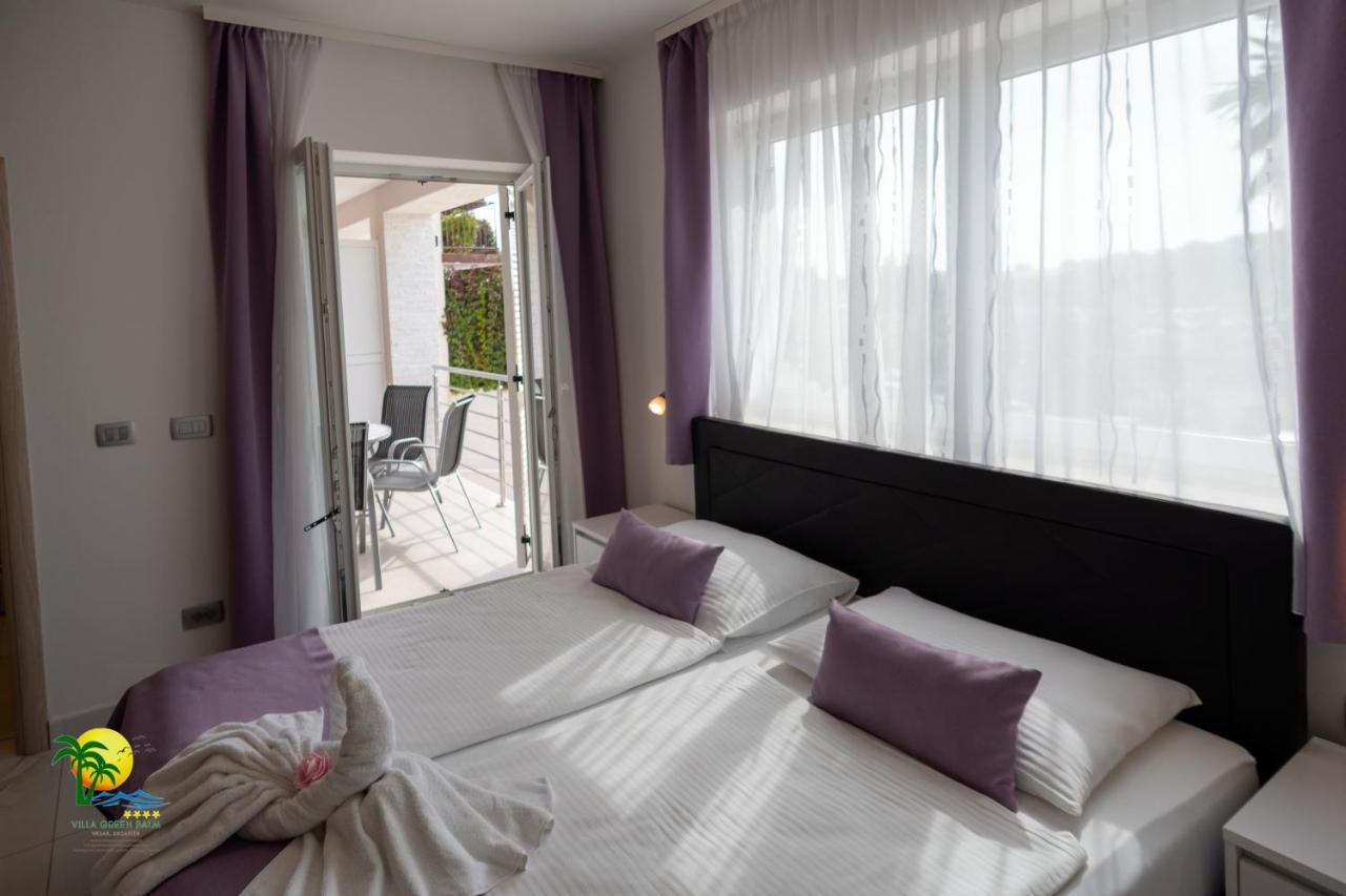 Villa Green Palm Vrsar Exterior photo